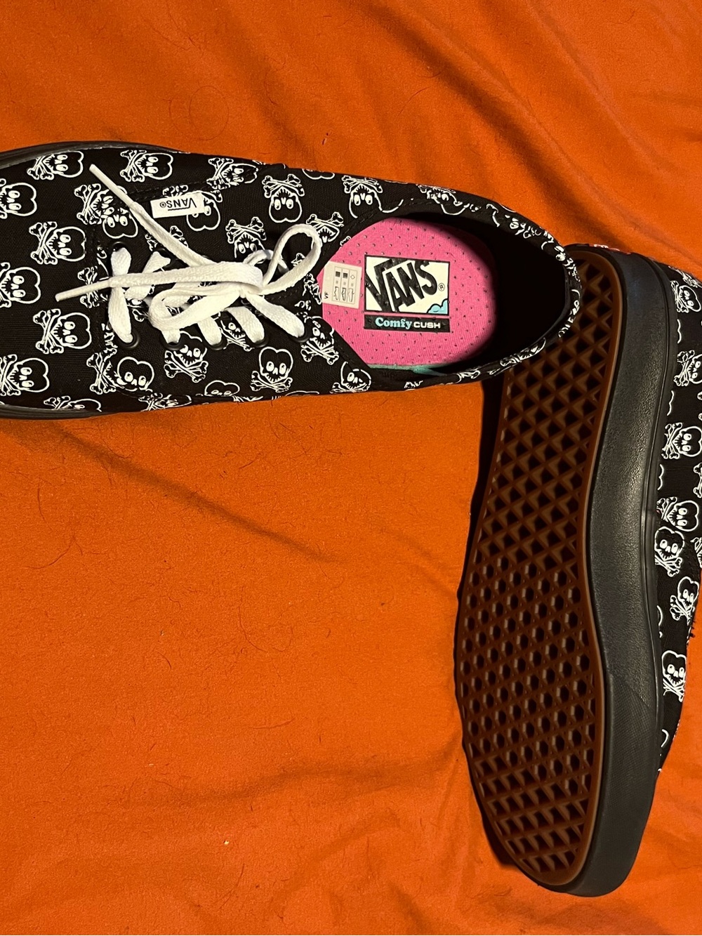 Vans Black Canvas Skull Print Sneakers with Pink ComfyCush Insoles - Picture 2 of 2